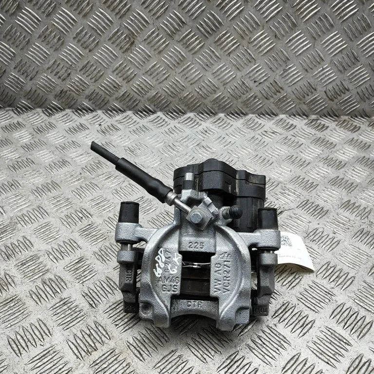 Tagumine pidurisadul 5Q0615405GP