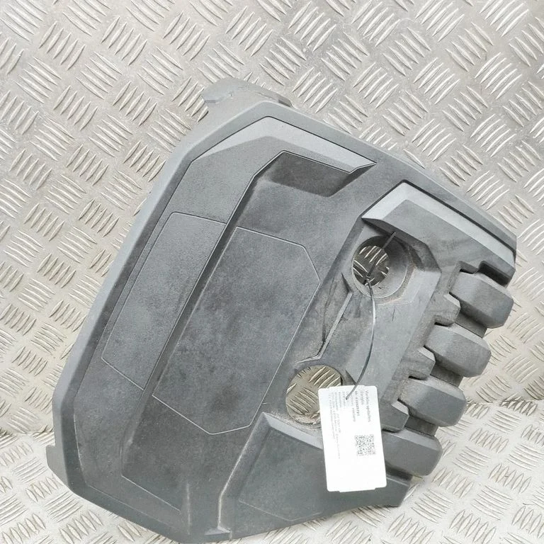 Mootori kate (kaunistus) – Volkswagen Golf VIII (2019-)