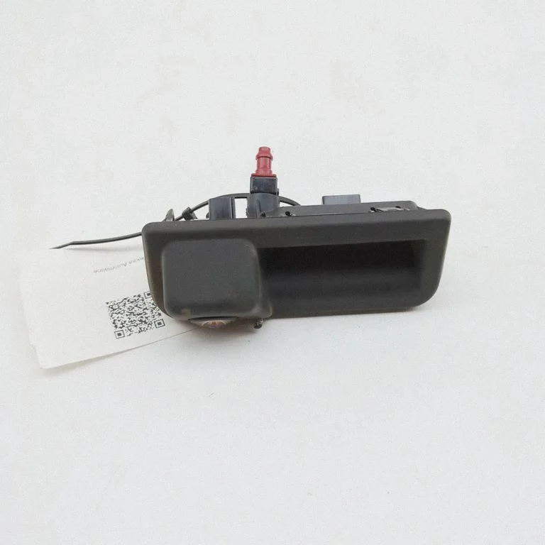 Tagurduskaamera 5LJ827566A