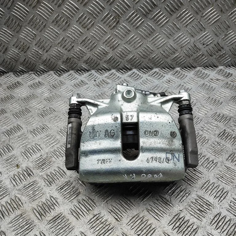 Esimene pidurisadul 8V0615123D