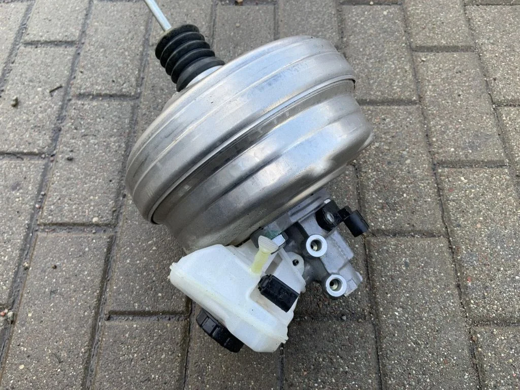 Piduri vaakumvõimendi 80A612103D