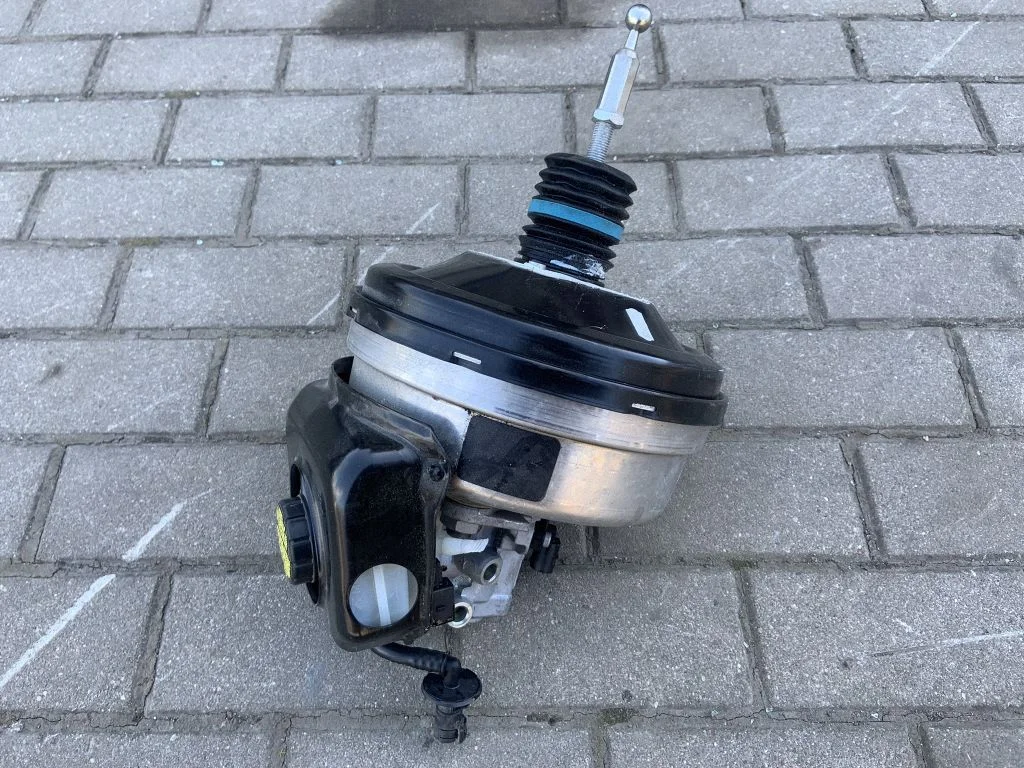 Brake booster 8W0612103B