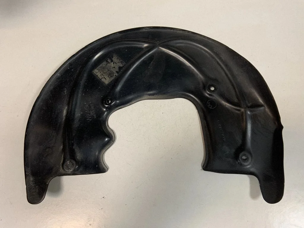 Esimese piduriketta tolmukaitse 4M0615311E