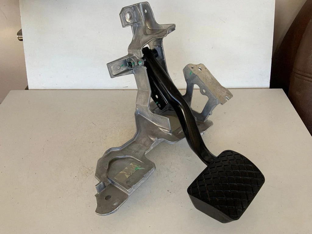 Brake pedal – Audi Q5 SQ5 FY (2017-2025)