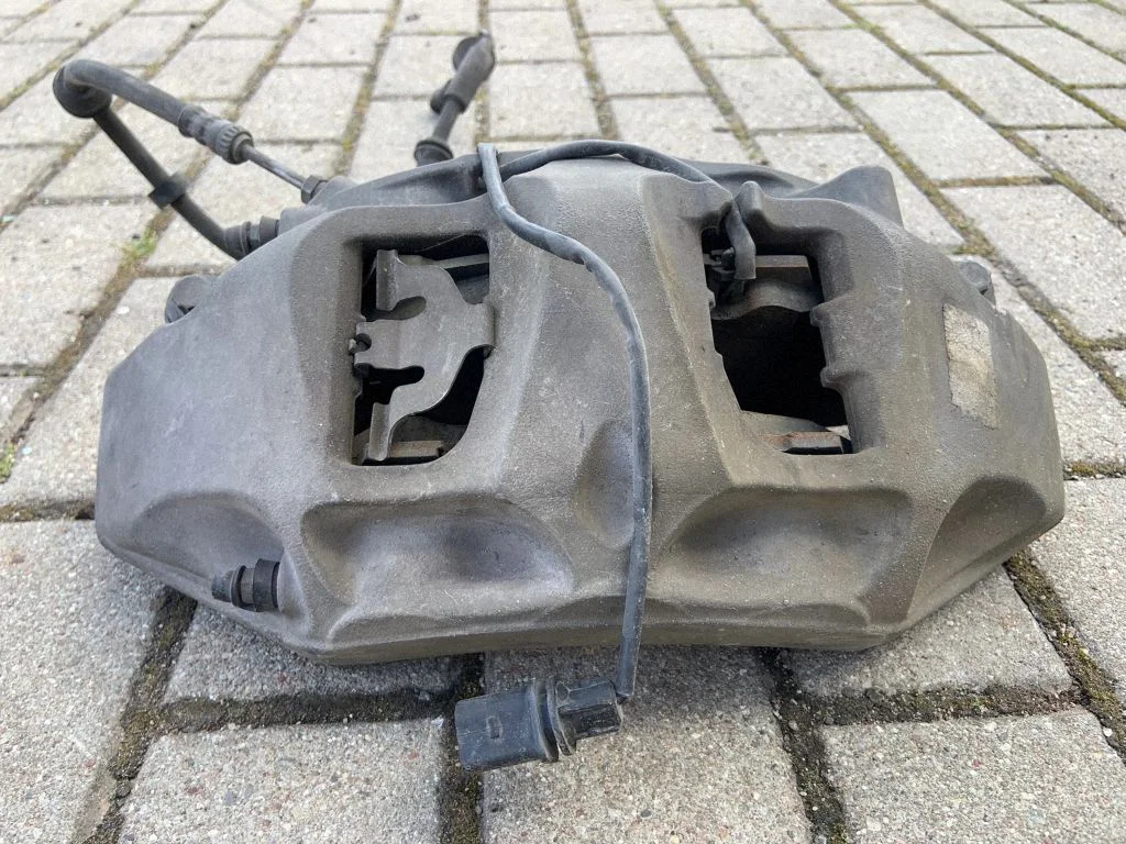 Front brake caliper 4M0615105BE