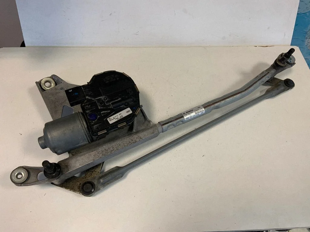 Front wiper linkage and motor – Audi Q7 4M (2015-)