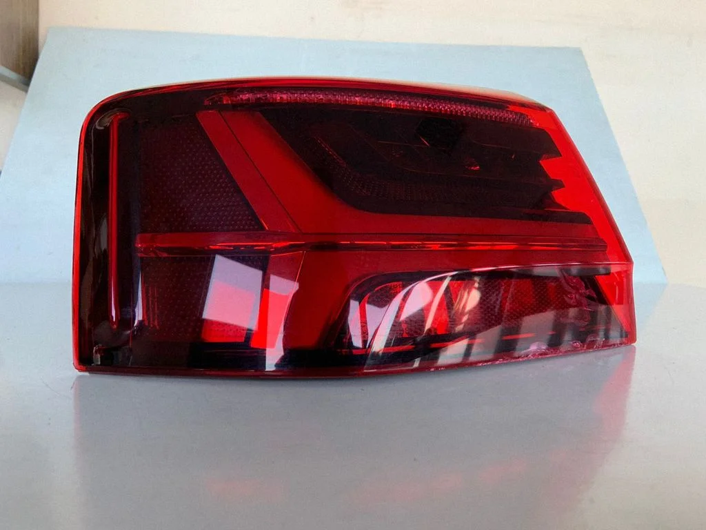 Rear/tail lights 4G5945095E