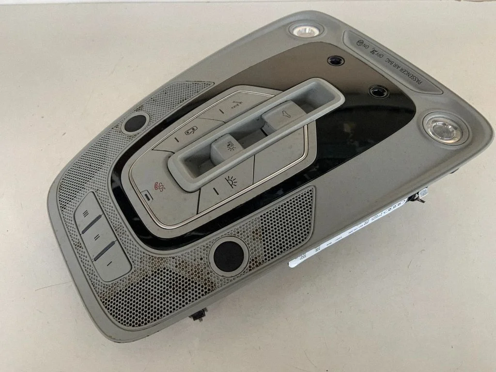 Front seat light 80A947135BM