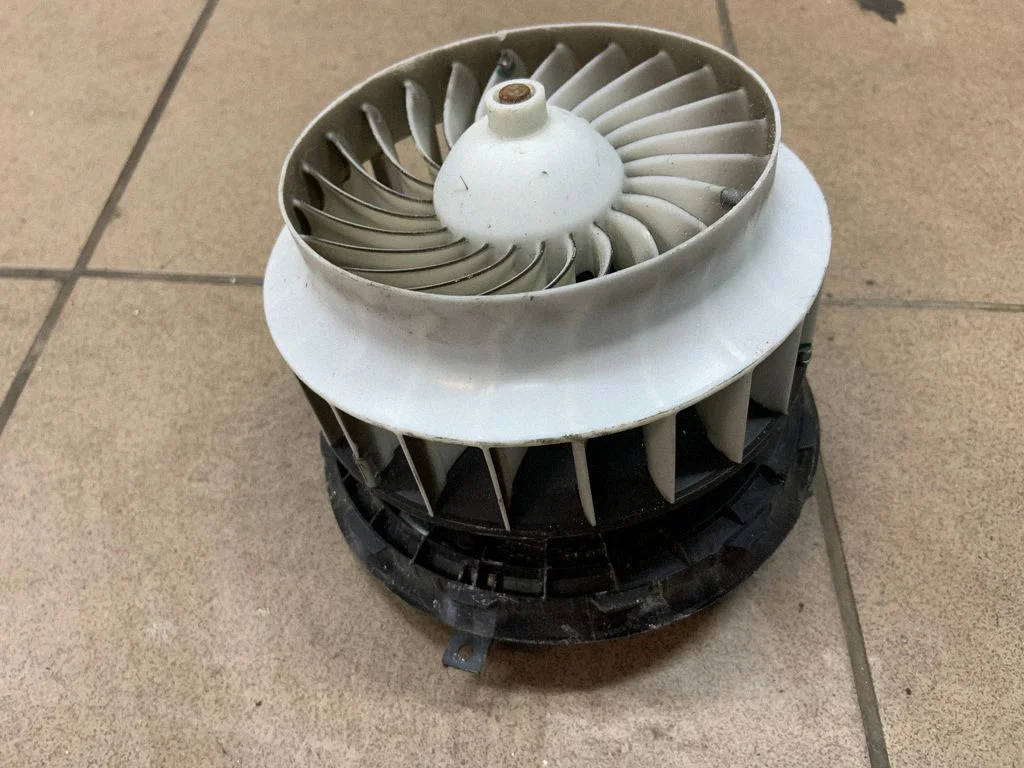 Heater fan/blower F011500093