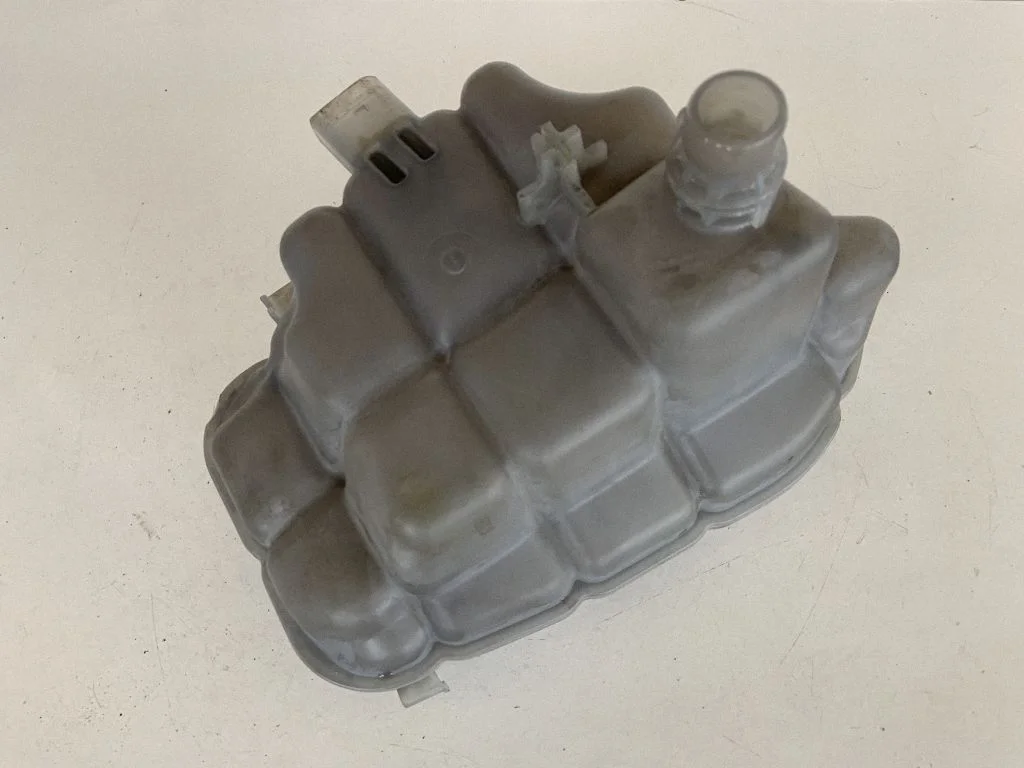 Jahutusvedeliku paisupaak 4G0121403D