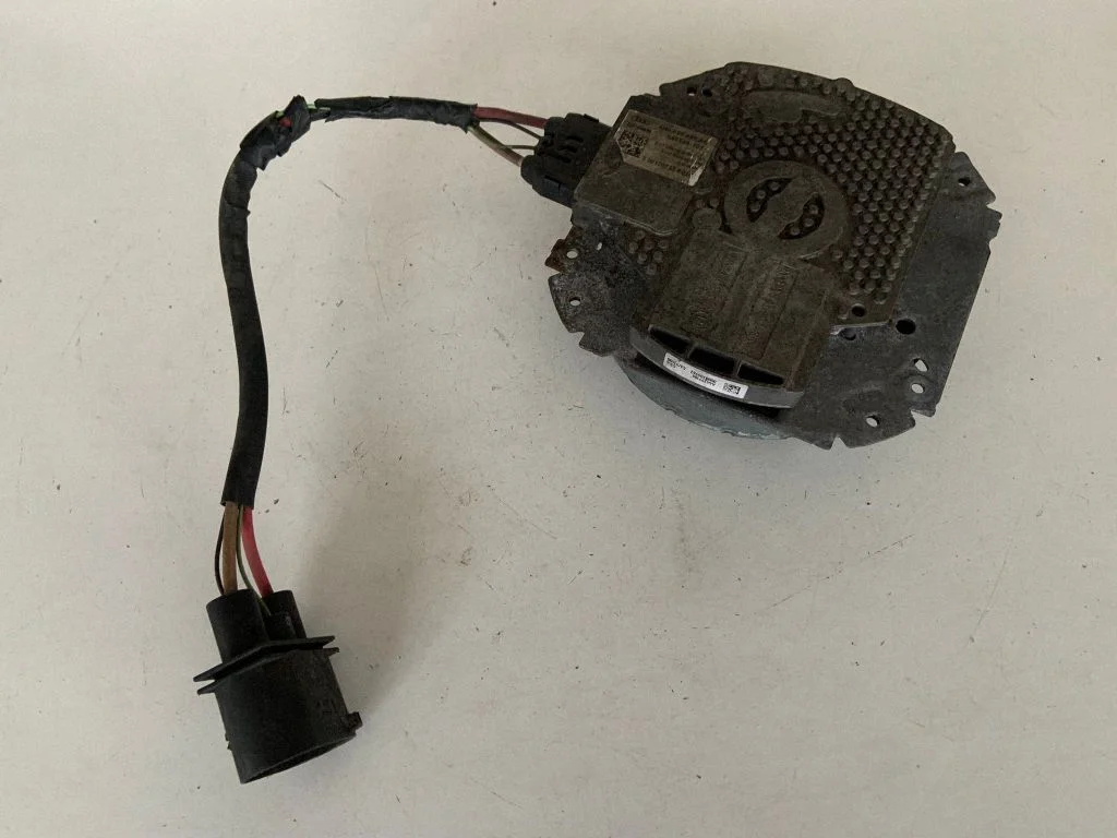 Elektriline radiaatori jahutusventilaator 4H0959455AE