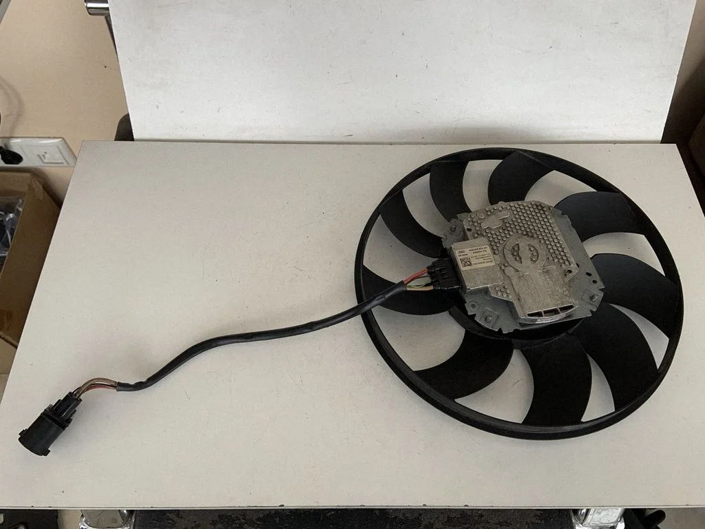Elektriline radiaatori jahutusventilaator 4H0959455AD