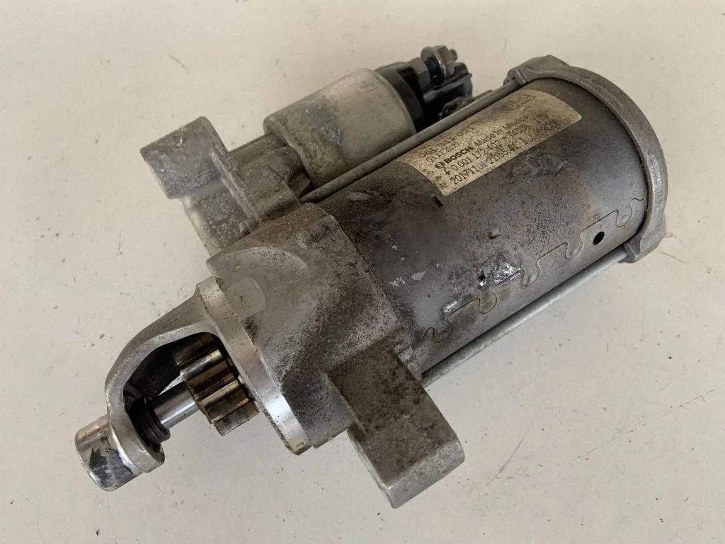 Starter 06L911021A