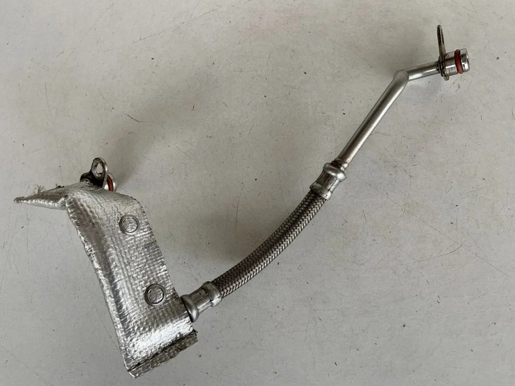 Määrimistoru(d)/-voolik(ud) 06L145778H
