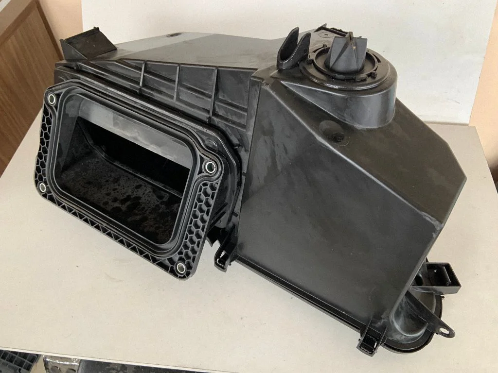 Air filter box 4M1815459