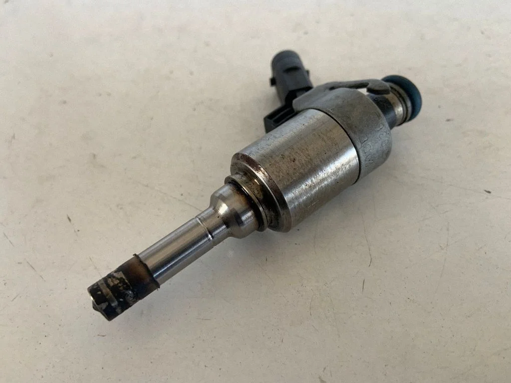 Fuel injector – Audi Q5 SQ5 8R (2008-2017)