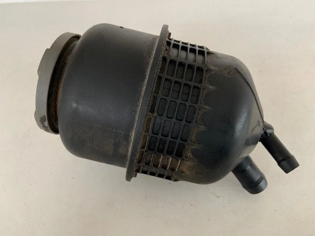 Power steering fluid tank/reservoir 4F0422371D