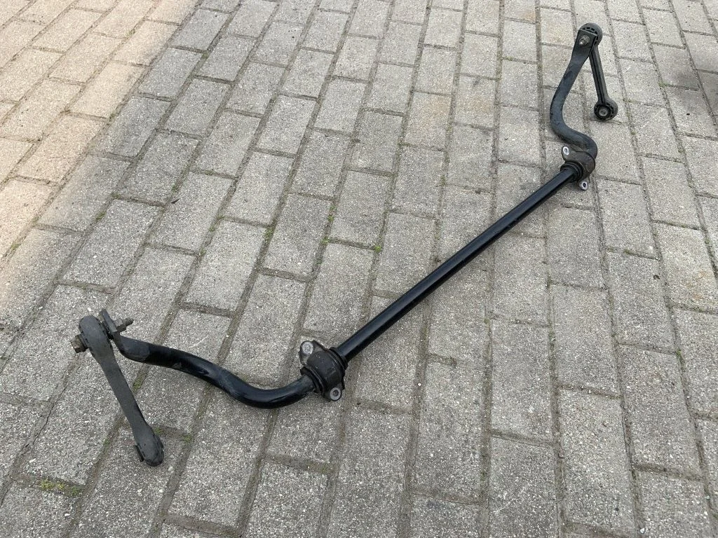 Priekšējais stabilizators 4G0411309F