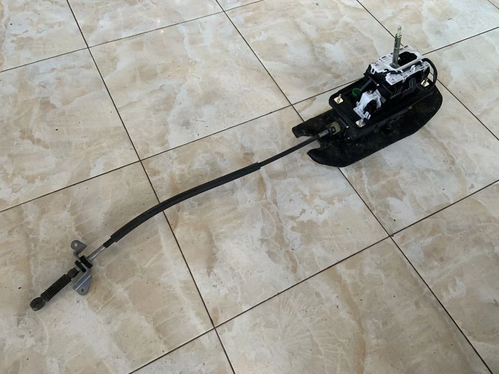 Gear selector mechanism 8R1713041K