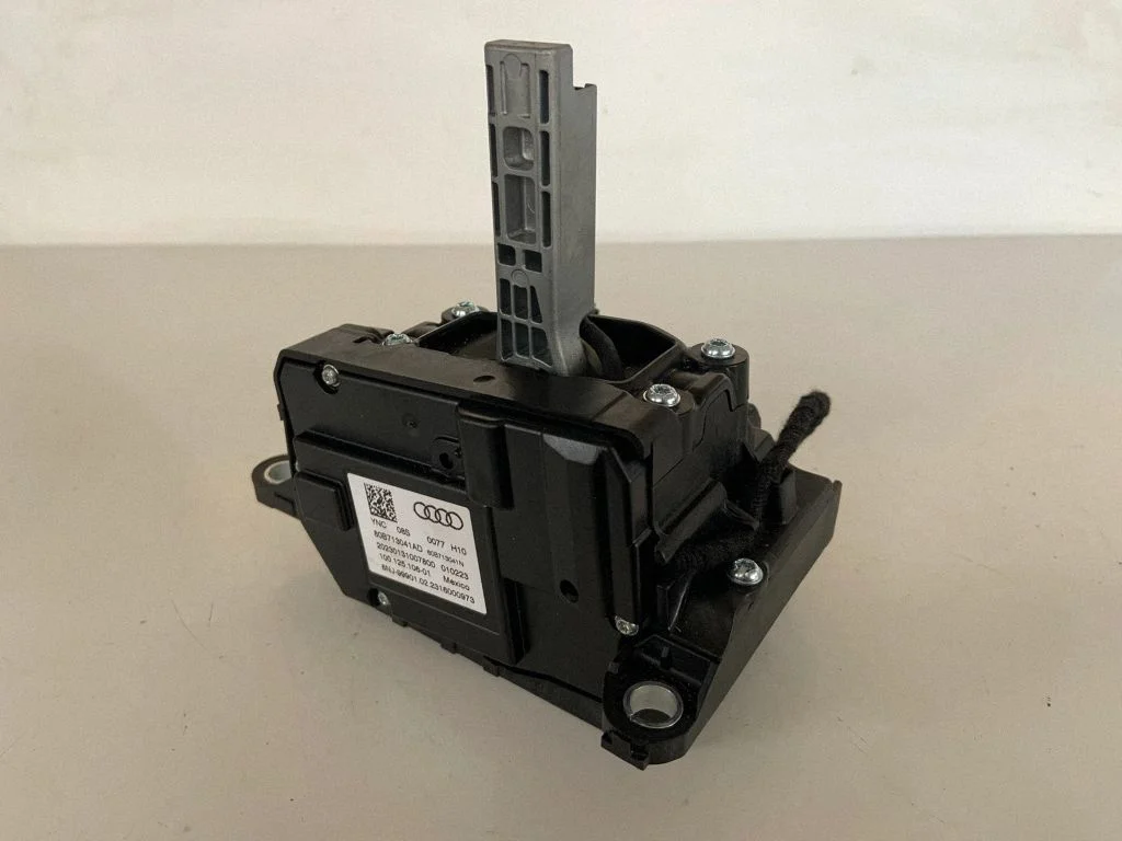 Gear selector mechanism 80B713041AD