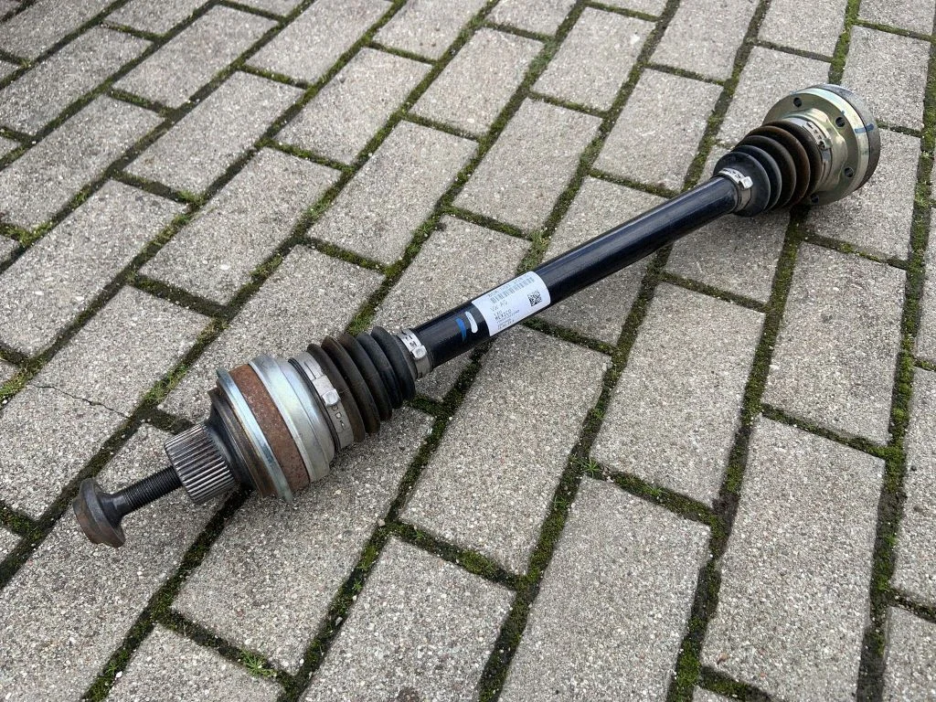 Rear driveshaft 80A501204G