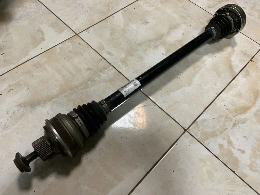 Tagumine pooltelg 80A501203G