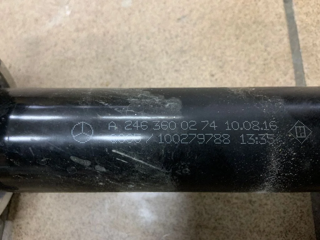 Front driveshaft A2463600274