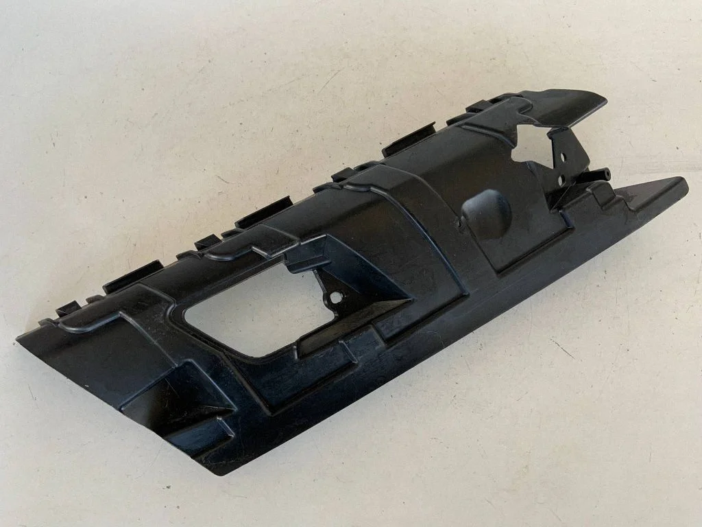 Front bumper mounting bracket – Audi Q5 SQ5 FY (2017-2025)