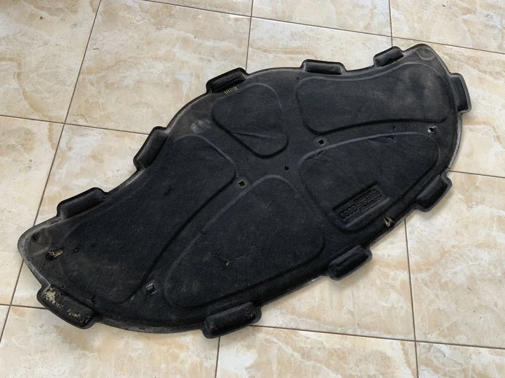 Engine bonnet/hood sound/heat insulation 4G0863825