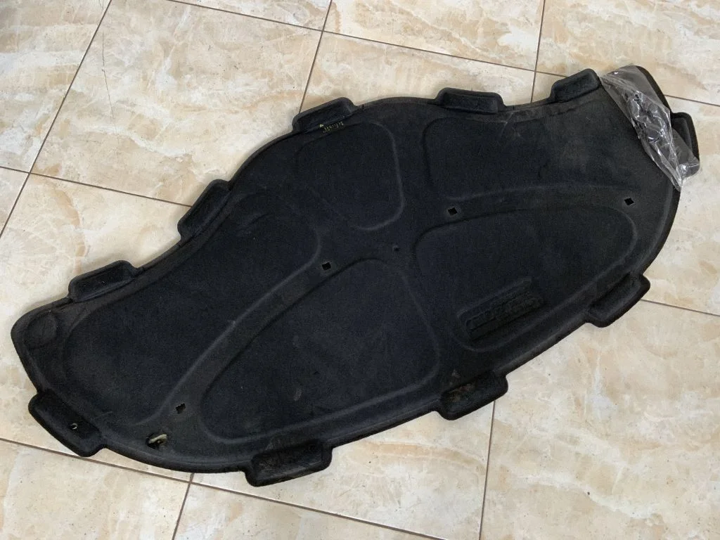 Engine bonnet/hood sound/heat insulation 4G0863825