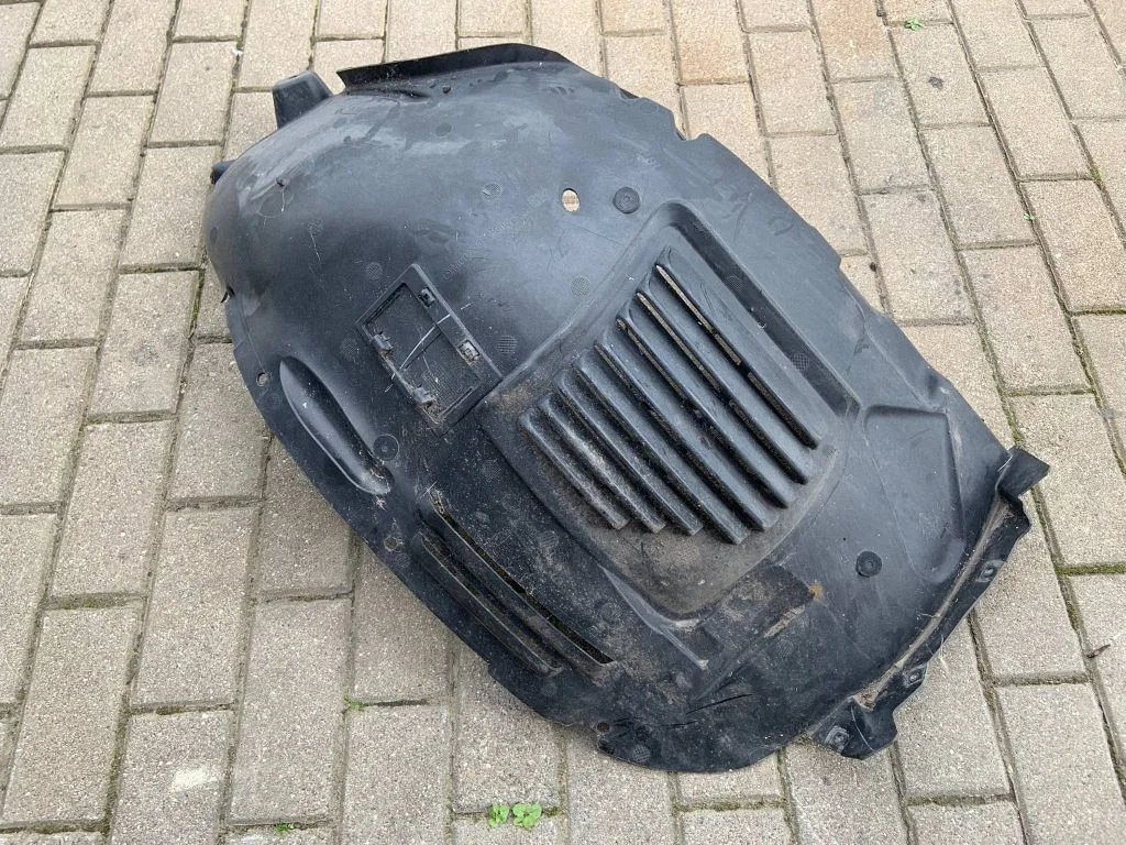 Nadkole przednie A1676901110