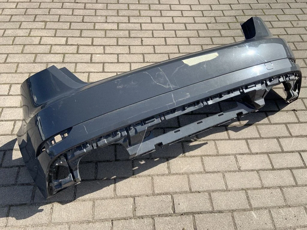 Tagumine kaitseraud 8V4807511L