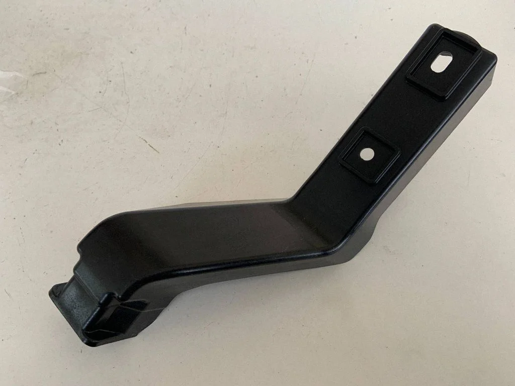Rear bumper mounting bracket 4G8807330