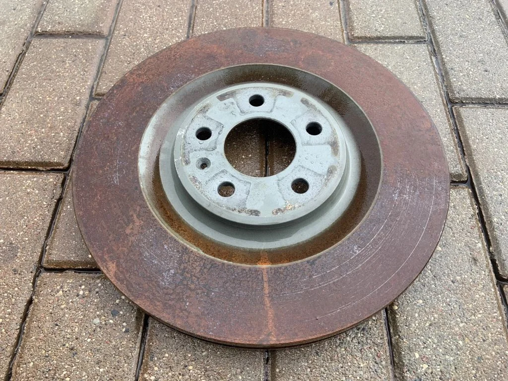 Tagumine piduriketas 4M0615601J