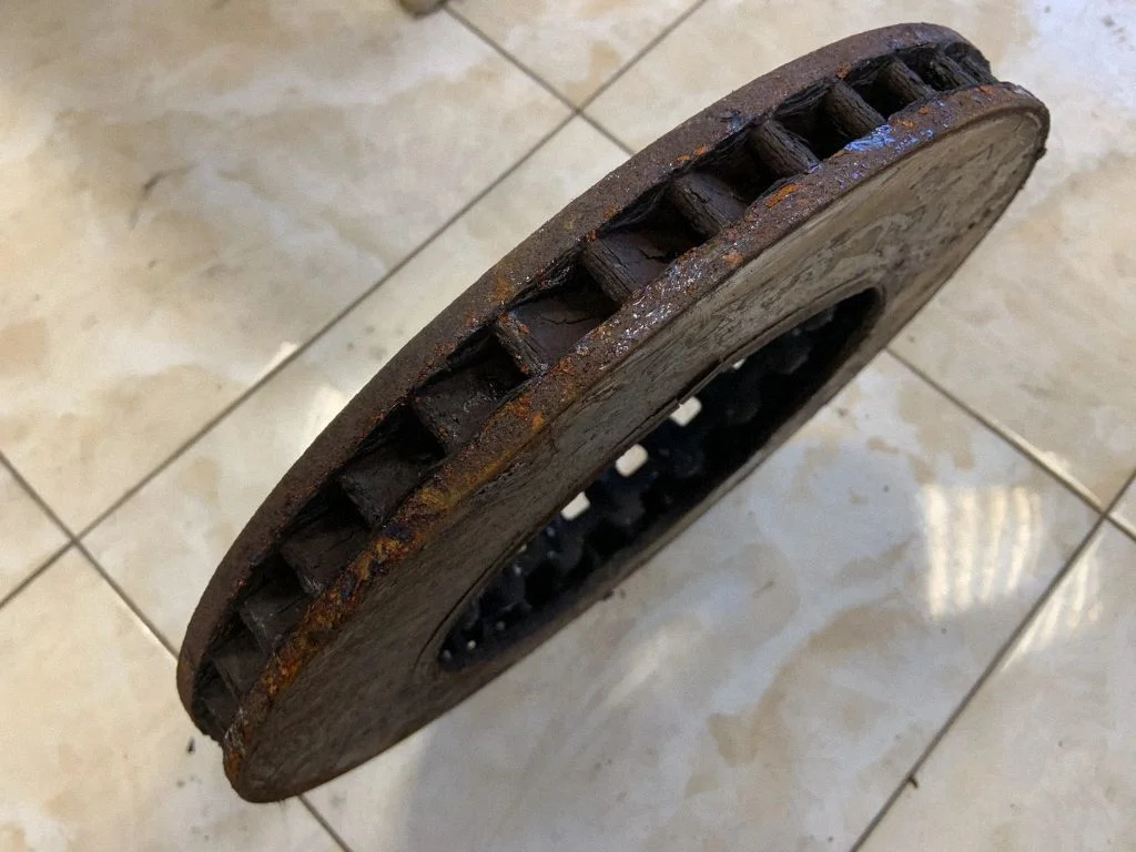 Front brake disc 4MO615301