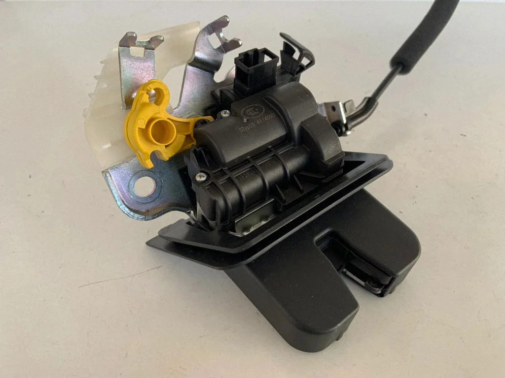 Tailgate/trunk/boot lock/catch/latch 80A827506A