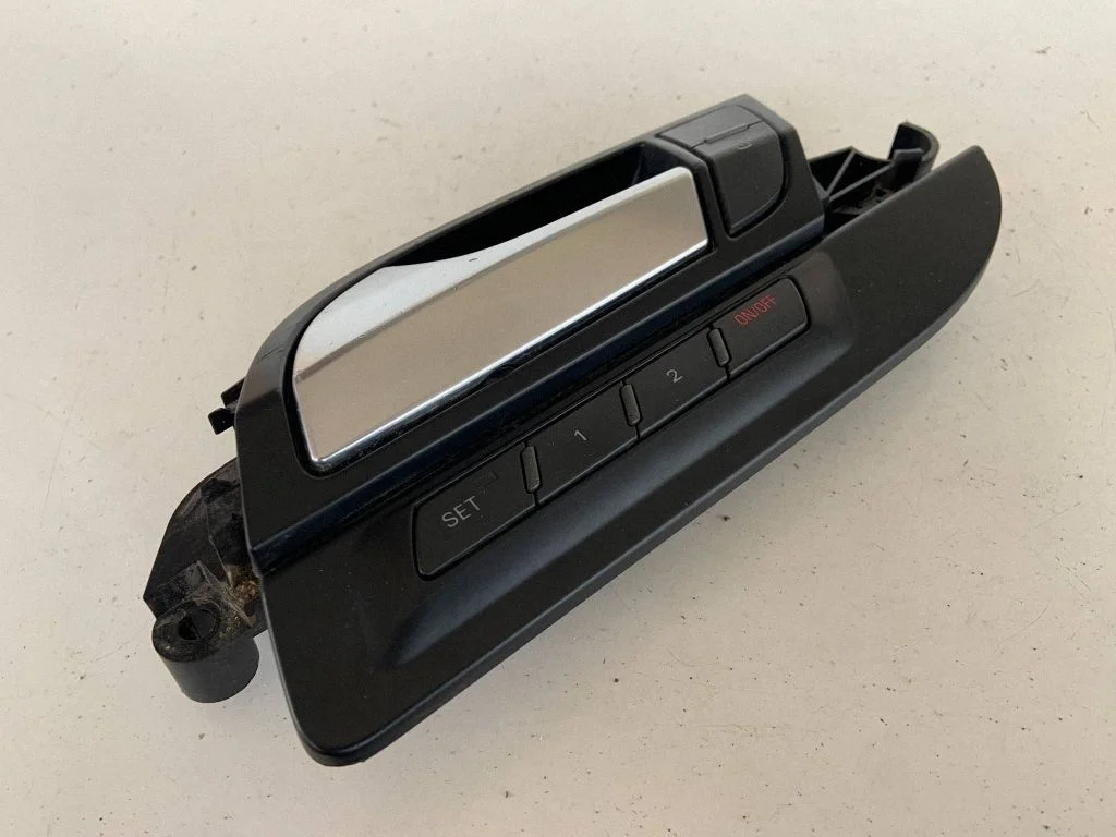 Front door interior handle 4L0959527A