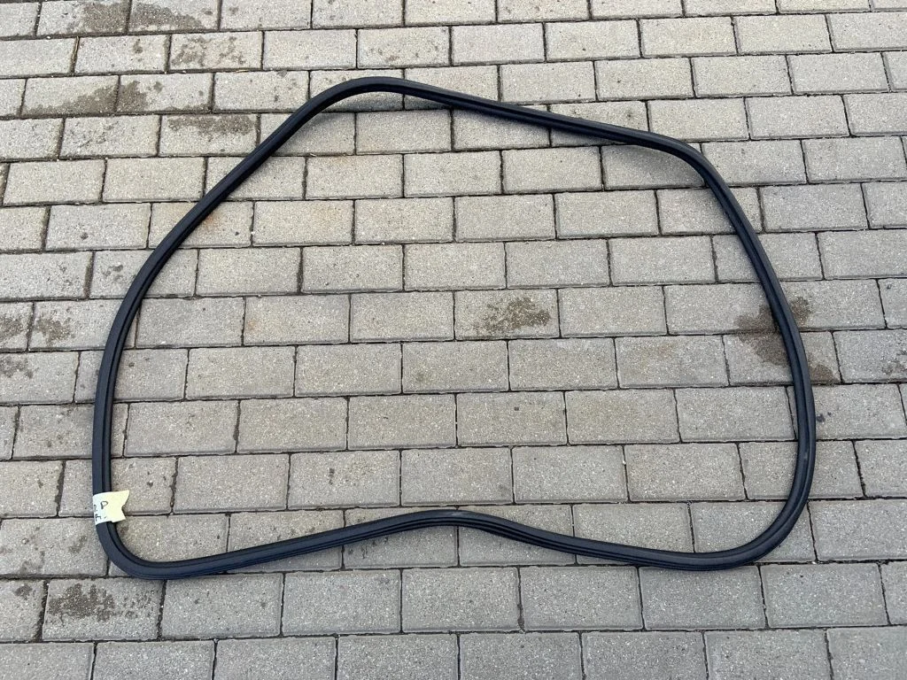 Front door rubber seal 4M0831721A