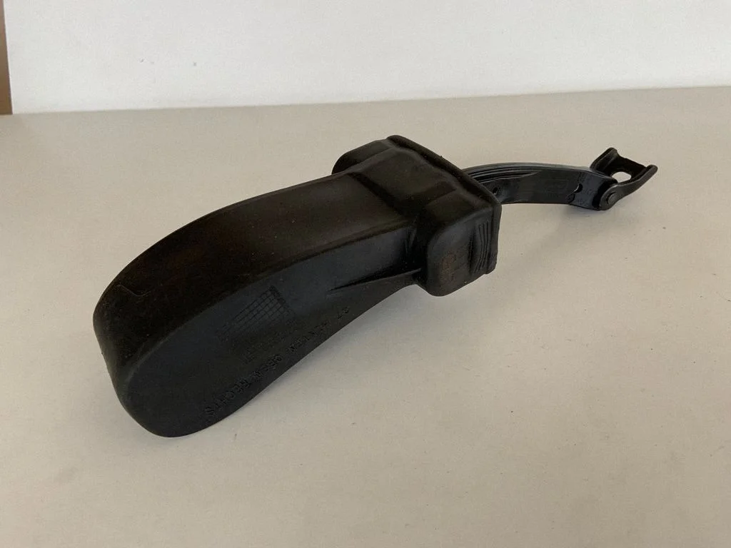 Rear door check strap stopper 4M0839249
