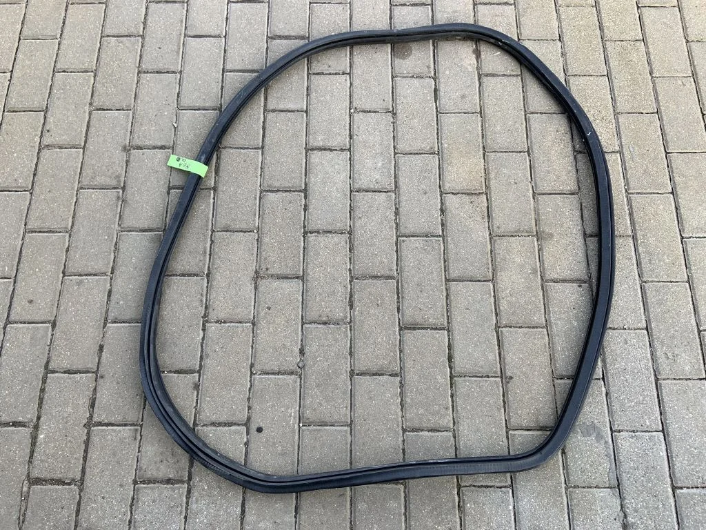 Uszczelka drzwi tylnych (na karoserii) 80A833721
