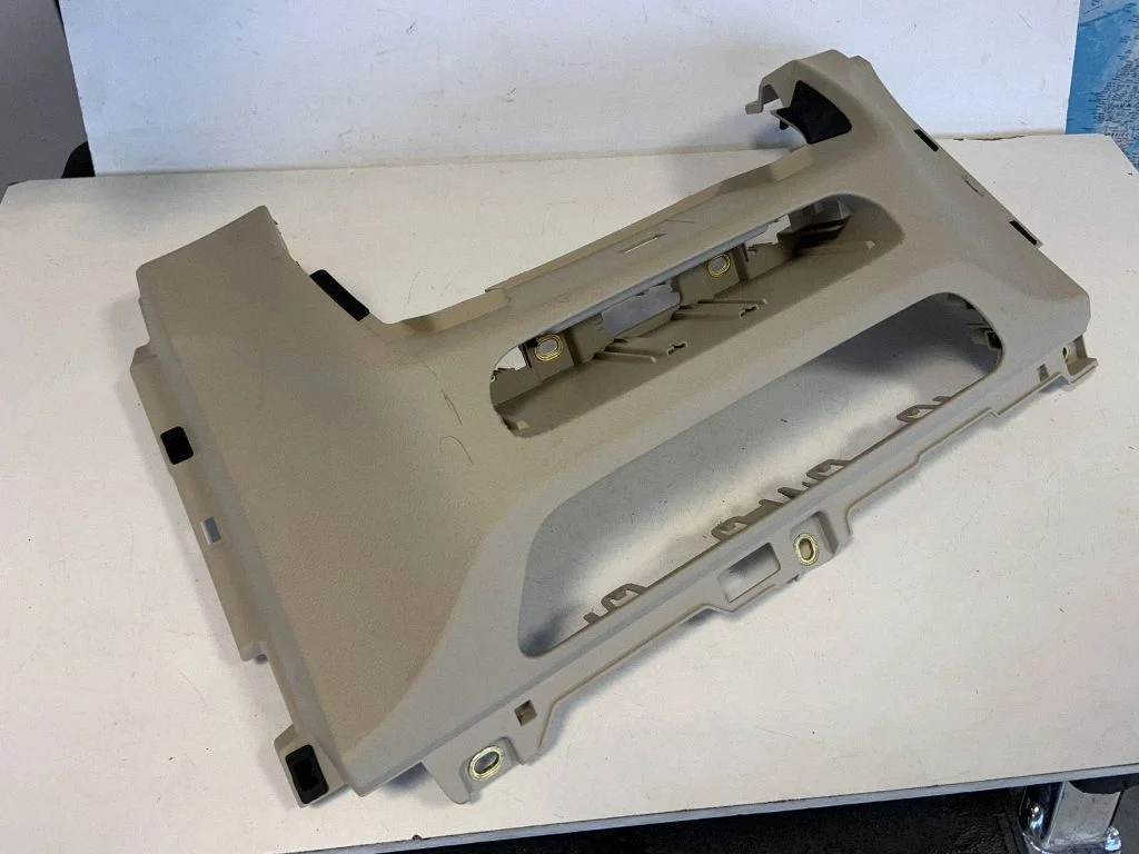 Armatuurlaua alumine viimistluspaneel 80B857297B