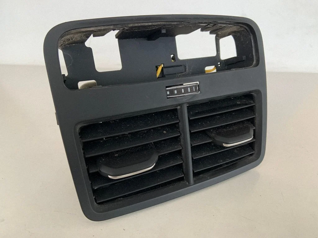 Tagumine õhutusrest – Audi A4 S4 B9 (2015-2019)