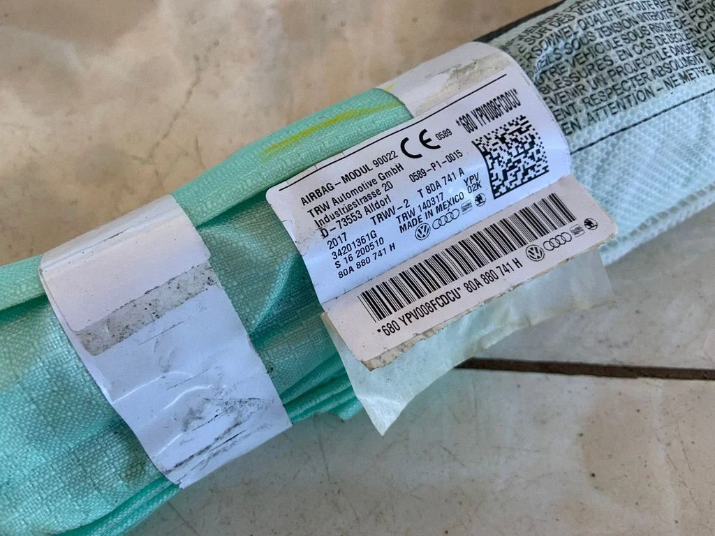 Katuse turvapadi (kardin) 80A880741H
