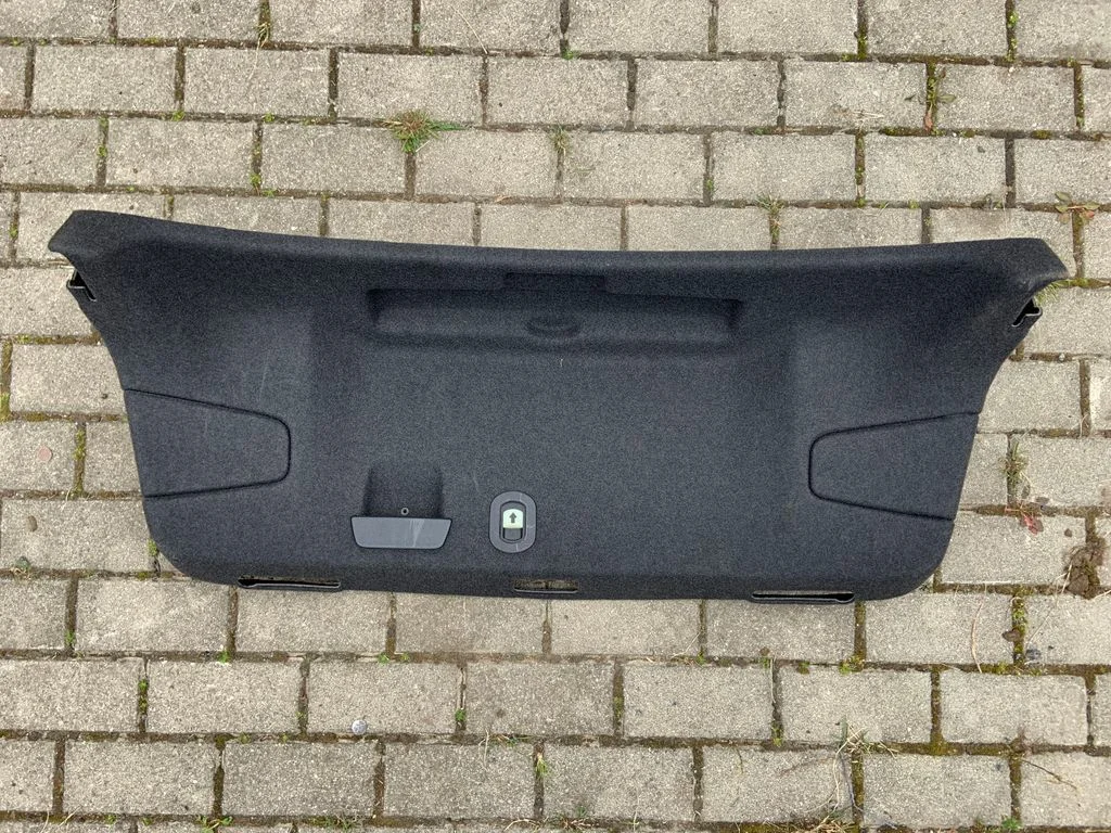 Apdaila bagažinės dangčio (komplektas)