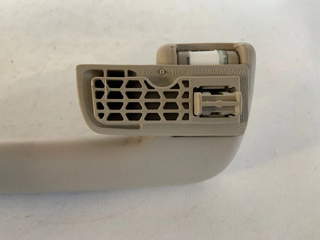 Tagumine lae käepide 80A857607A