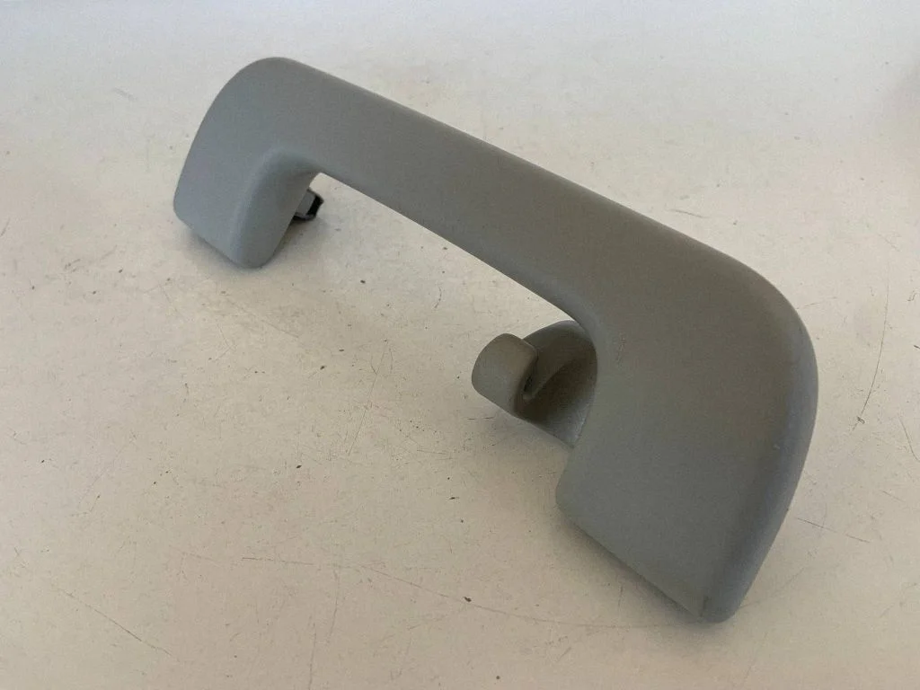 Tagumine lae käepide 8V0857607A