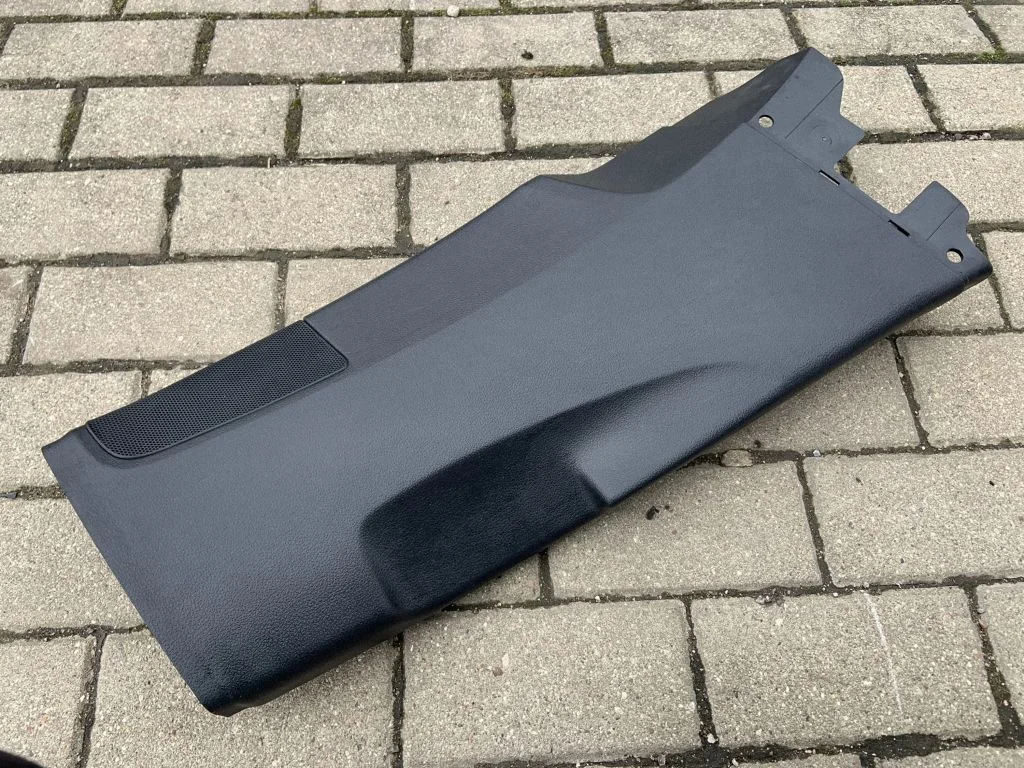 Osłona słupka B (dolna) 4M0867240F