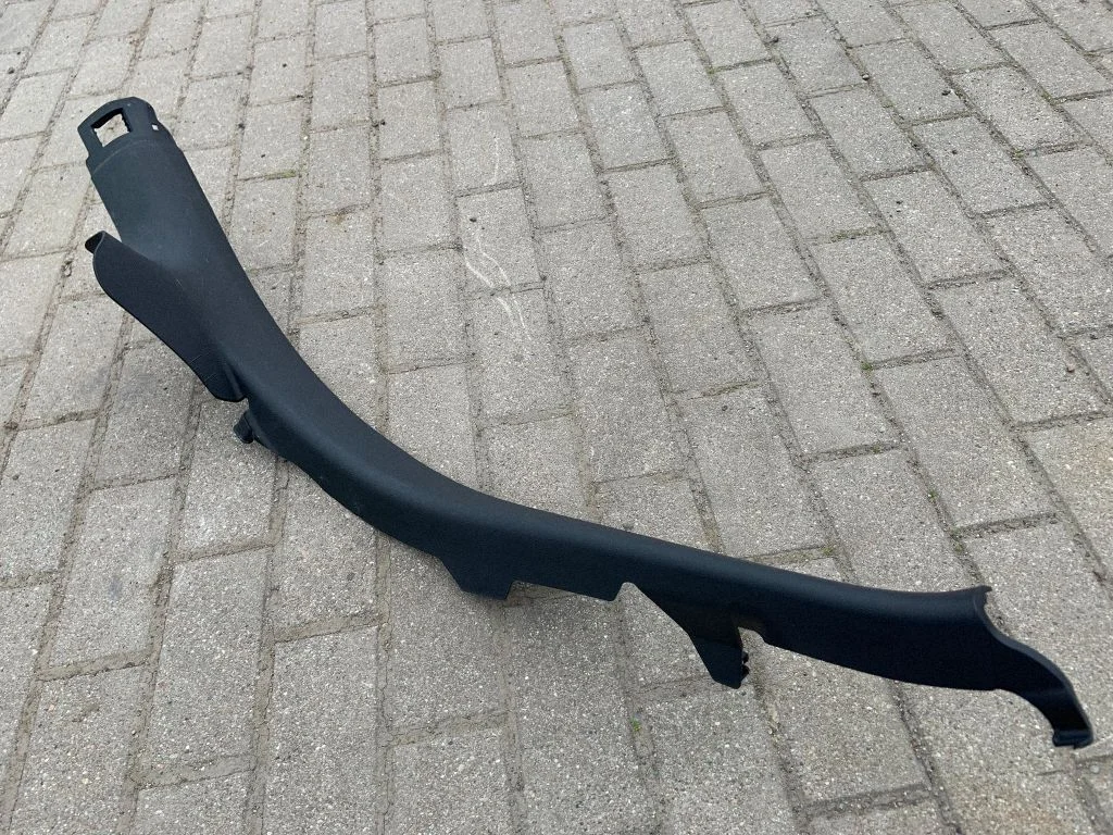 Tagalävise kate (sisemine) 4G0867768A