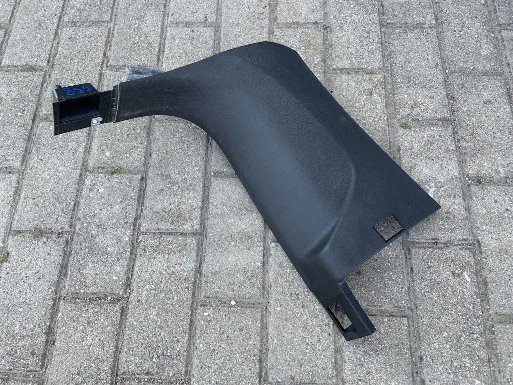 Kojų erdvės šonine apdaila