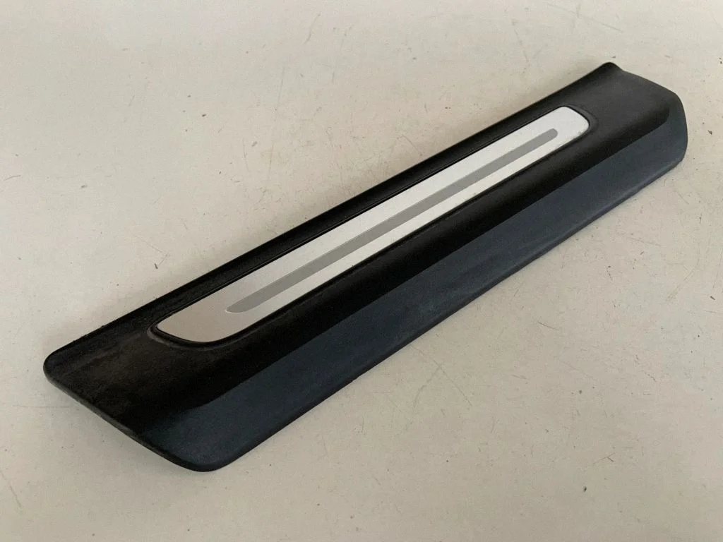 Rear sill trim cover 4M0853375A